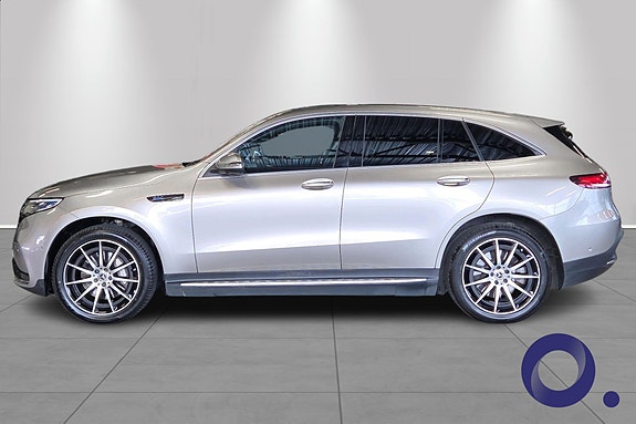 Mercedes-Benz EQC400 2 of 5