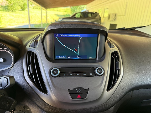 Ford Transit Courier 13 of 19