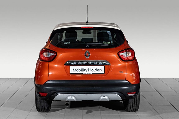 Renault Captur 4 of 5