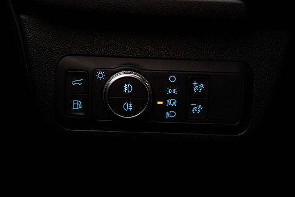 Ford Kuga 17 of 25