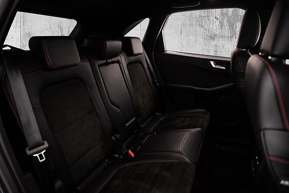Ford Kuga 22 of 25