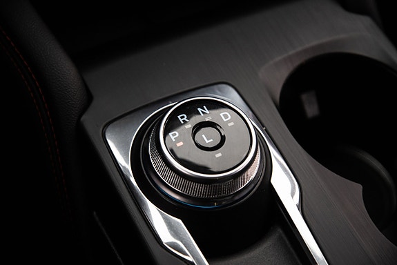 Ford Kuga 16 of 25