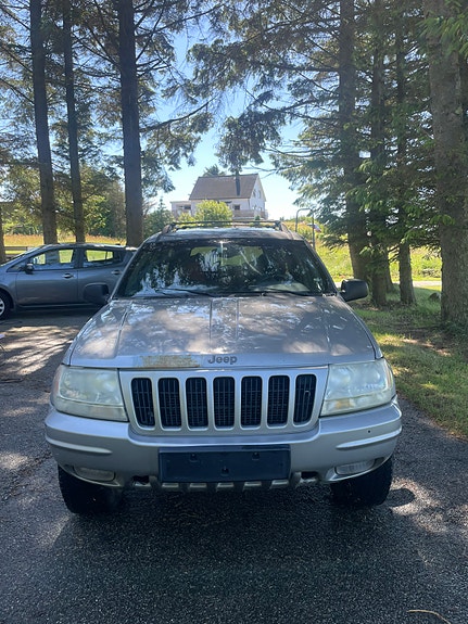 Jeep Grand Cherokee 5 of 5