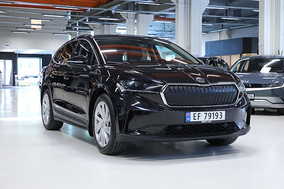 Skoda Enyaq 2 of 5