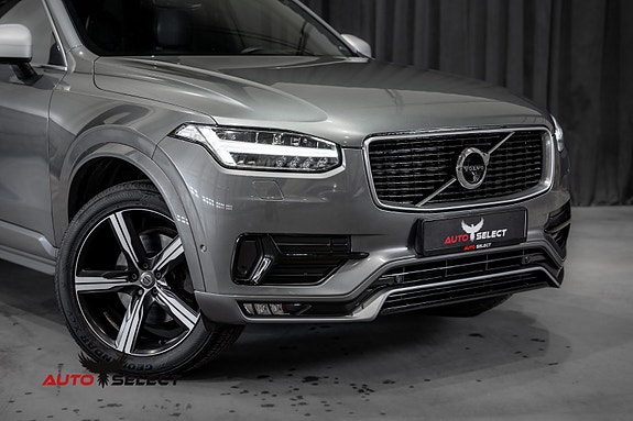 Volvo XC90 2 of 5