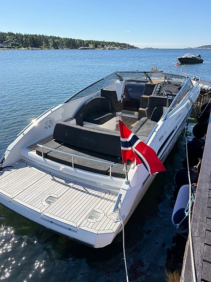 Windy 27 Solano Hel-hvit, Diesel med DPI Drev 175 timer Niroxx varmtvann 2 of 5