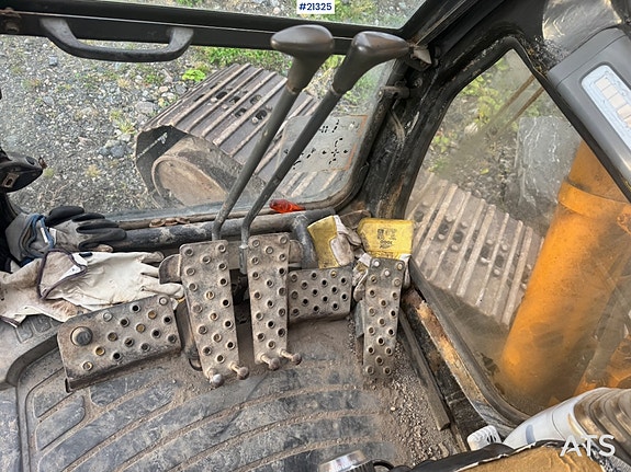 JCB JS200LC Beltegraver m/ Graveskuffe 26 of 30