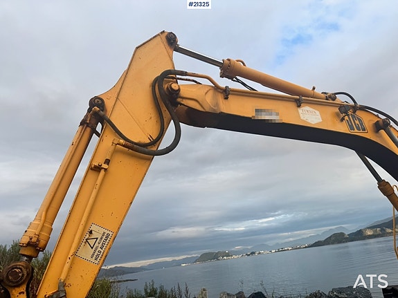 JCB JS200LC Beltegraver m/ Graveskuffe 18 of 30