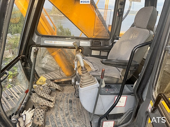 JCB JS200LC Beltegraver m/ Graveskuffe 25 of 30
