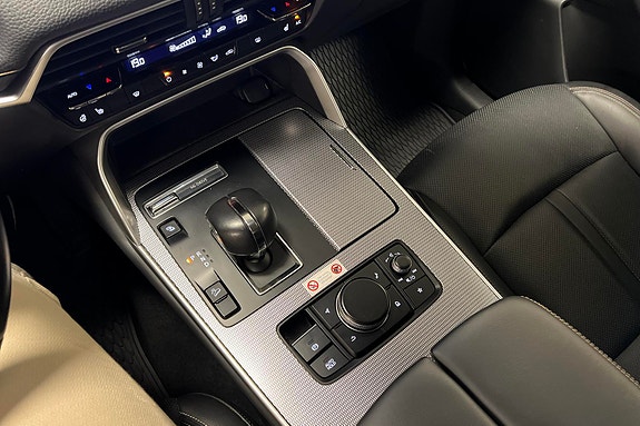 Mazda CX-60 14 of 25