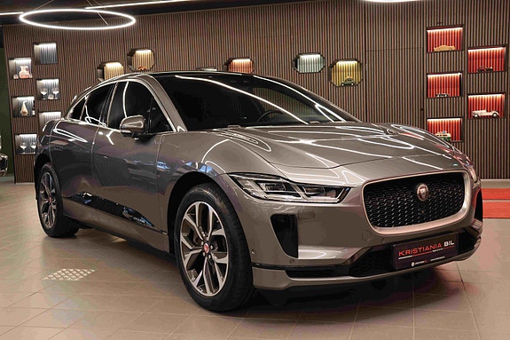 Jaguar I-PACE 2 of 5