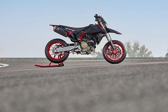 Ducati Hypermotard 698 Mono Nera / NYHET / QUICKSHIFTER / KAMPANJE 5 of 6