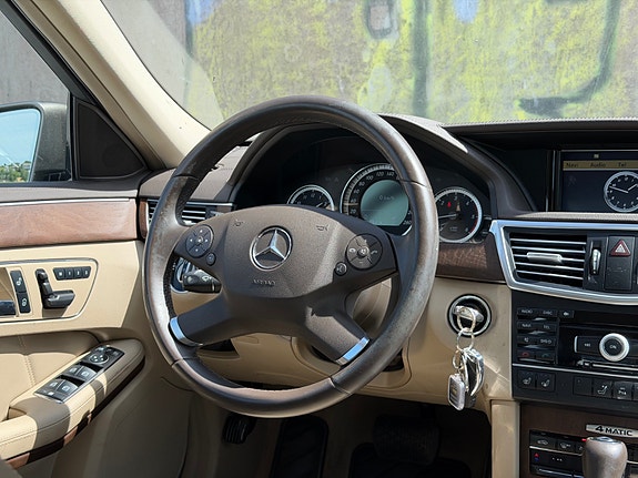 Mercedes-Benz E250 7 of 15