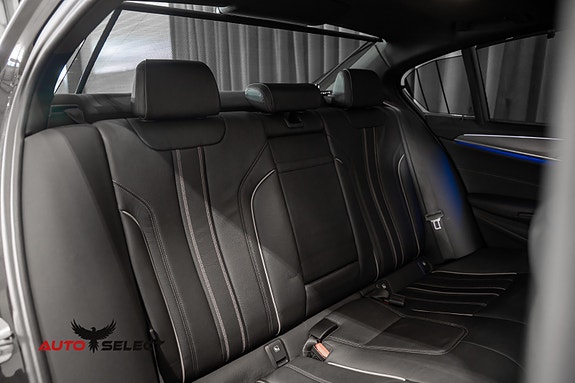 BMW 530e 17 of 30