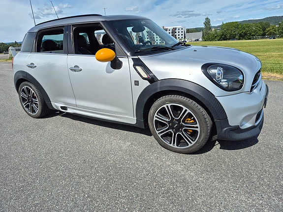 MINI Countryman Cooper SD 3 of 5