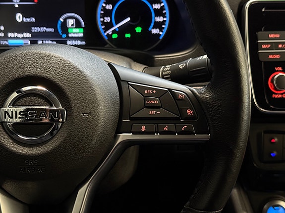 Nissan Leaf 29 of 30