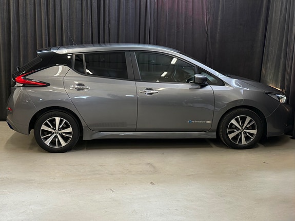 Nissan Leaf 13 of 30