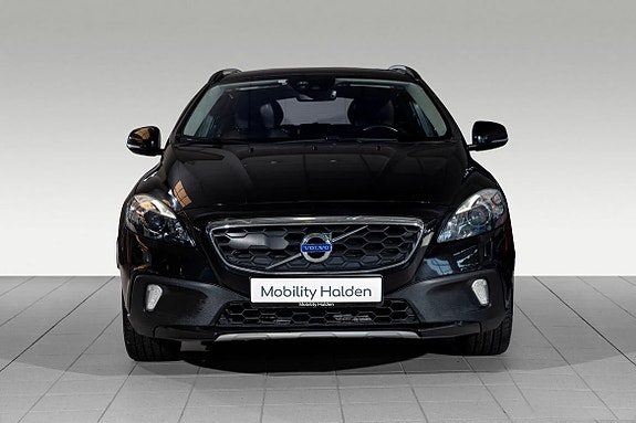 Volvo V40 Cross Country 3 of 5