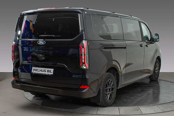 Ford Tourneo Custom 4 of 5