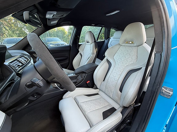 BMW 335i 15 of 24