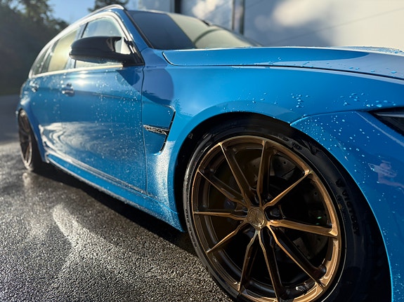BMW 335i 5 of 24
