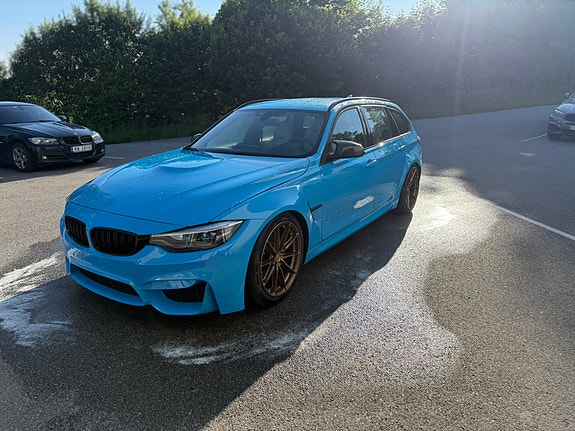BMW 335i 3 of 24
