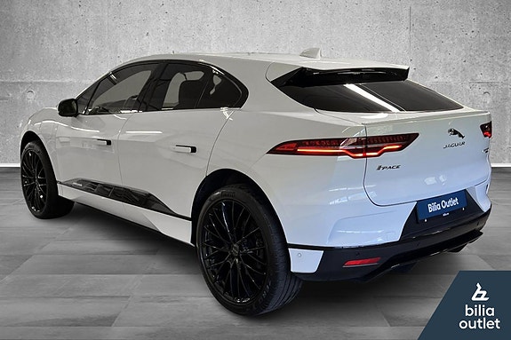 Jaguar I-PACE 4 of 5
