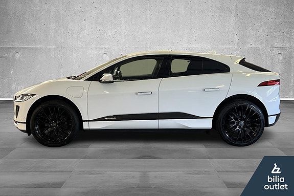 Jaguar I-PACE 3 of 5