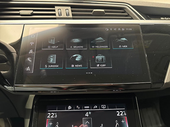 Audi e-tron 24 of 26