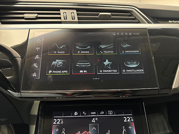 Audi e-tron 23 of 26