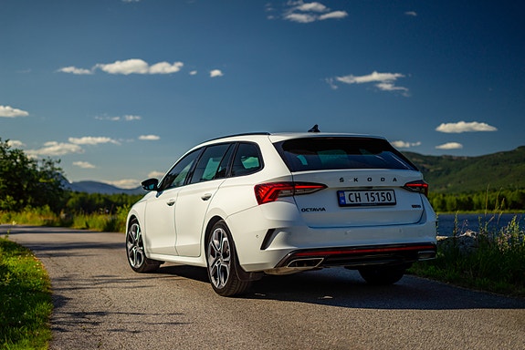 Skoda Octavia RS 3 of 5