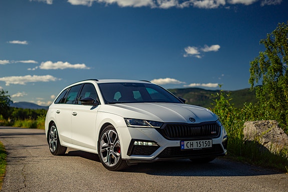 Skoda Octavia RS 2 of 5