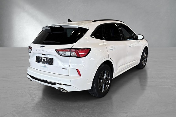 Ford Kuga 5 of 5