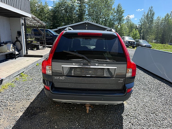 Volvo XC90 4 of 5