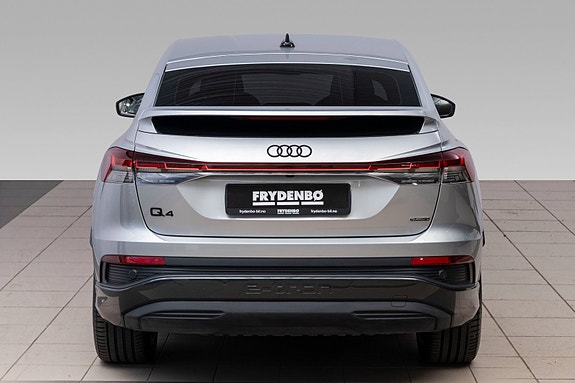 Audi Q4 e-tron 8 of 30