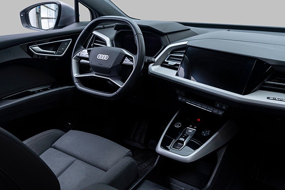 Audi Q4 e-tron 30 of 30