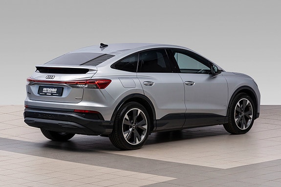 Audi Q4 e-tron 6 of 30