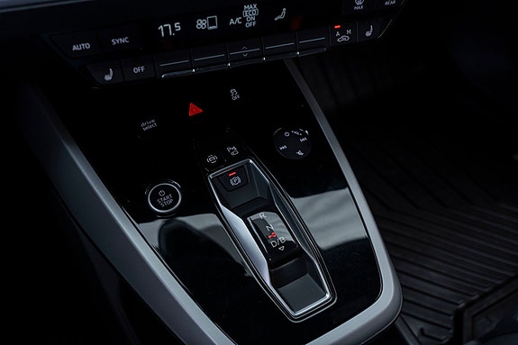 Audi Q4 e-tron 17 of 30