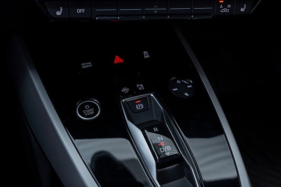 Audi Q4 e-tron 16 of 30