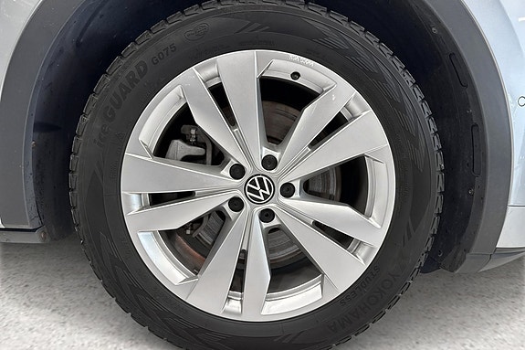 Volkswagen ID.4 GTX 6 of 16