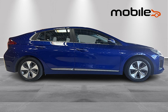 Hyundai IONIQ 2 of 5
