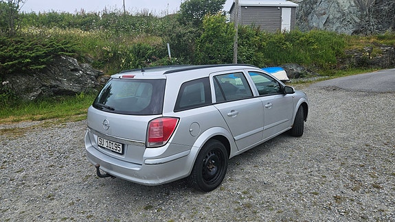 Opel Astra 4 of 5