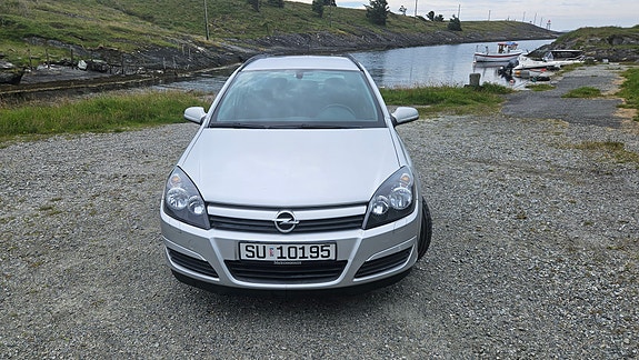 Opel Astra 2 of 5