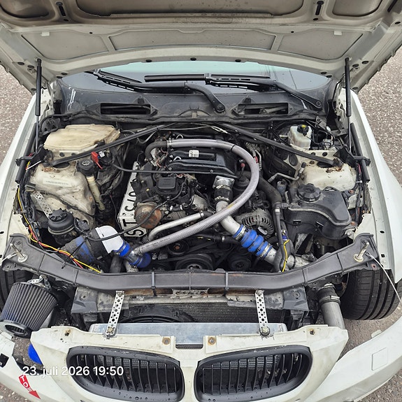 BMW 320d 9 of 23