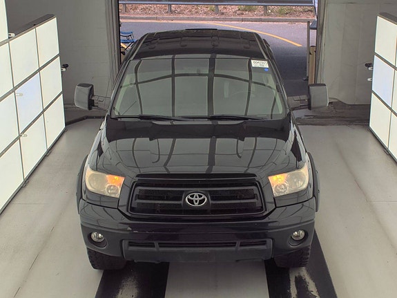 Toyota Tundra 2 of 5