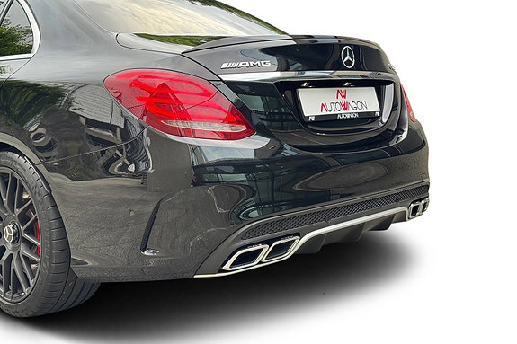 Mercedes-Benz C63 11 of 30