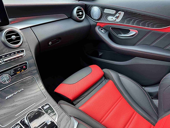 Mercedes-Benz C63 25 of 30