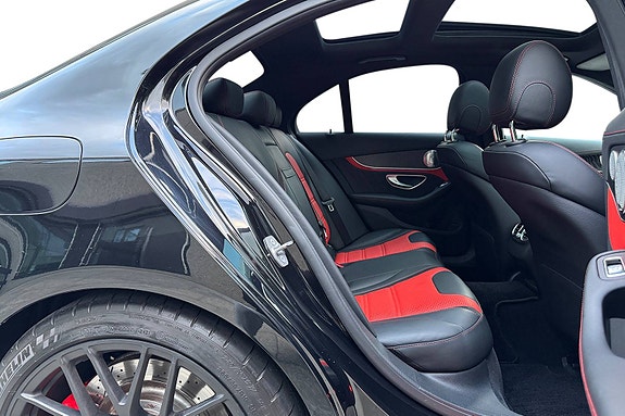 Mercedes-Benz C63 19 of 30