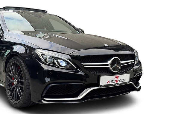 Mercedes-Benz C63 10 of 30