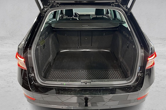 Skoda Superb 5 of 5